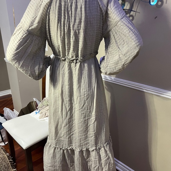 Dress size M - Picture 2 of 2